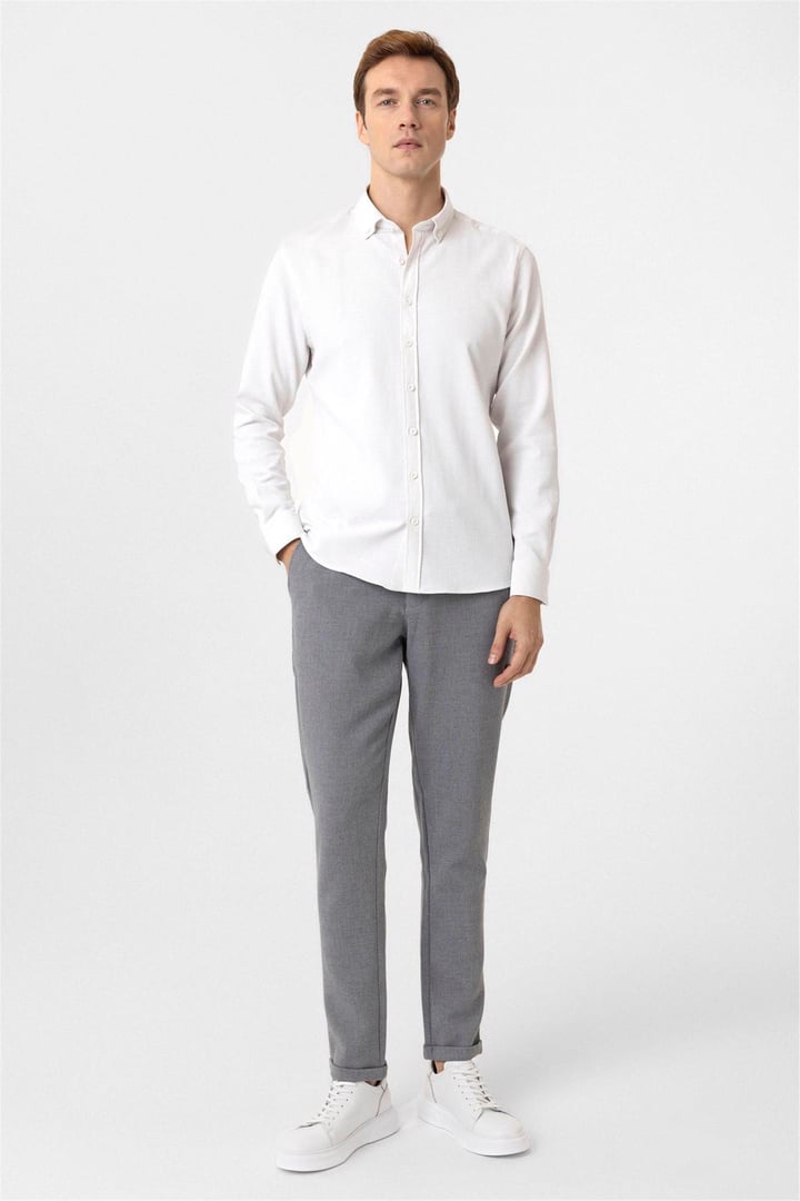 Ekru Slim Fit Desenli Düğmeli Yaka Gömlek