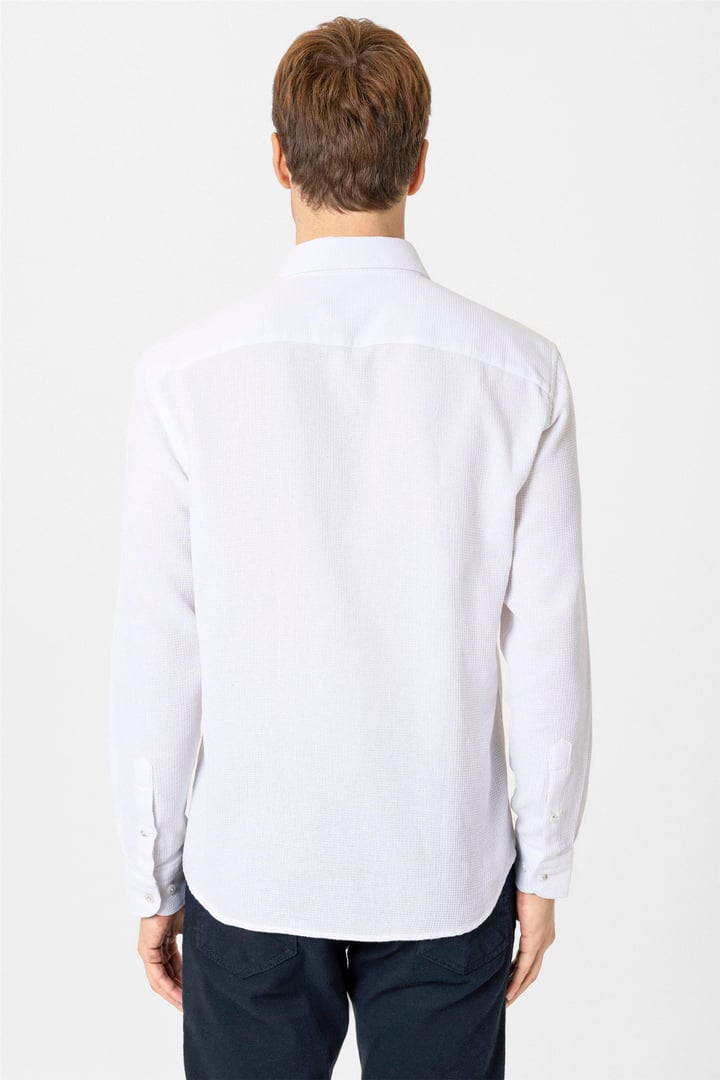 Ekru Slim Fit Desenli Klasik Yaka Gömlek