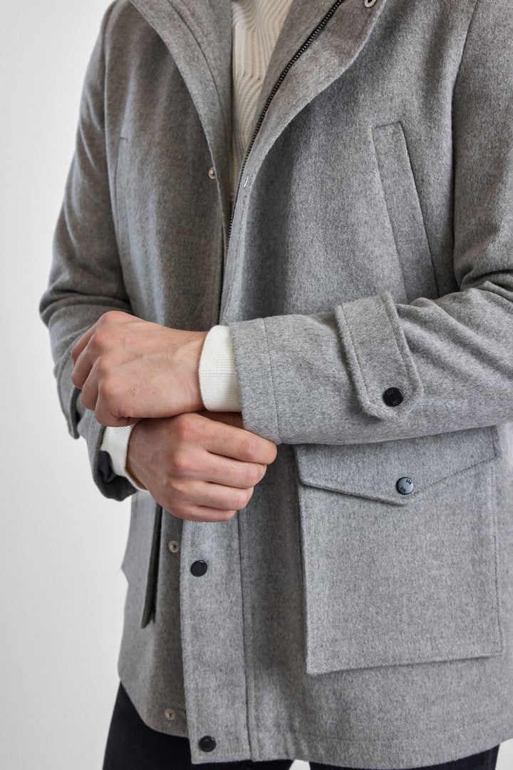 Gri Slim Kapüşonlu Düz Yan Cepli Fermuarlı Dolgusuz Standart Kaban