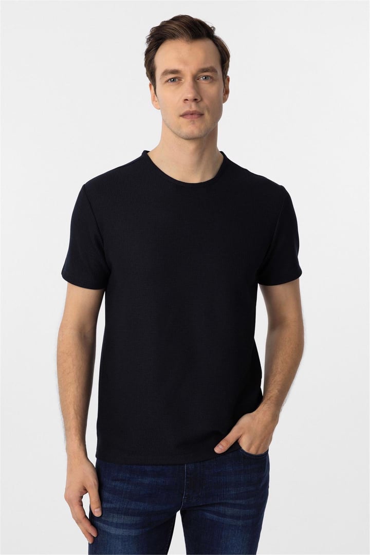 Lacivert Slim Fit Armürlü Bisiklet Yaka Tişört