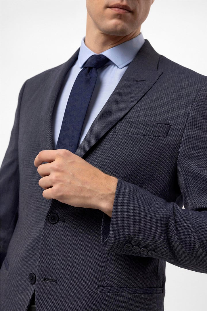 Lacivert Slim Fit Armürlü Sivri Yaka 6 Drop Klasik Takım Elbise