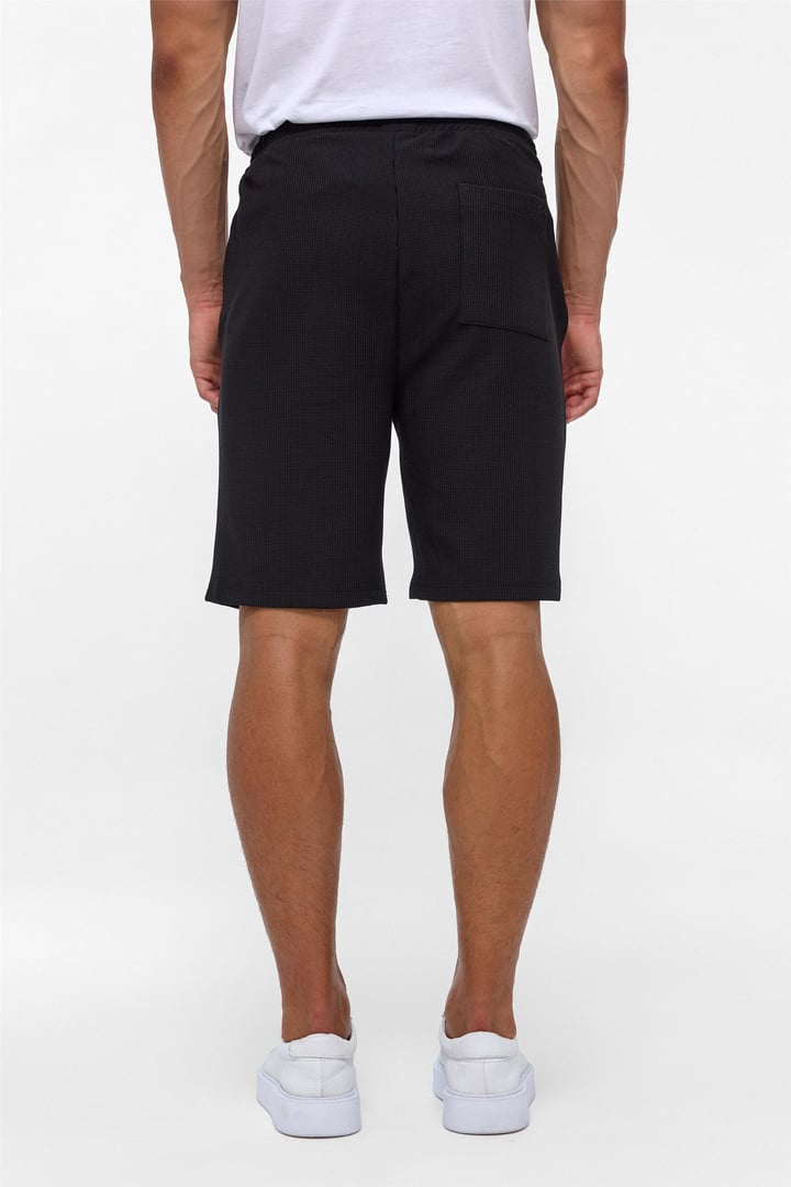 Siyah Regular Armürlü Örme Şort
