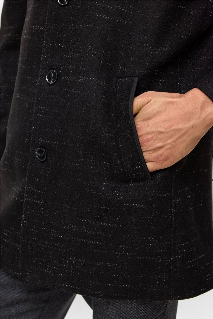 Siyah Regular Desenli Hakim Yaka Kaban