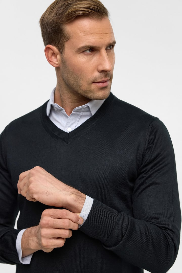 Siyah Regular Düz V Yaka Triko