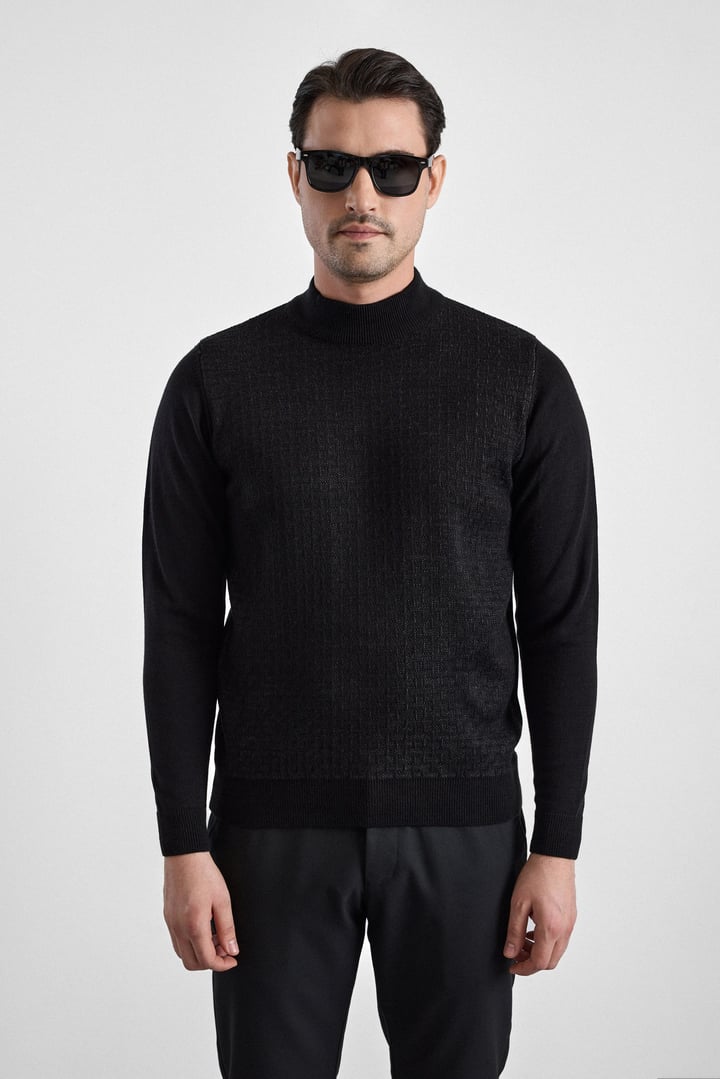 Siyah Regular Yarım Balıkçı Yaka Kazak