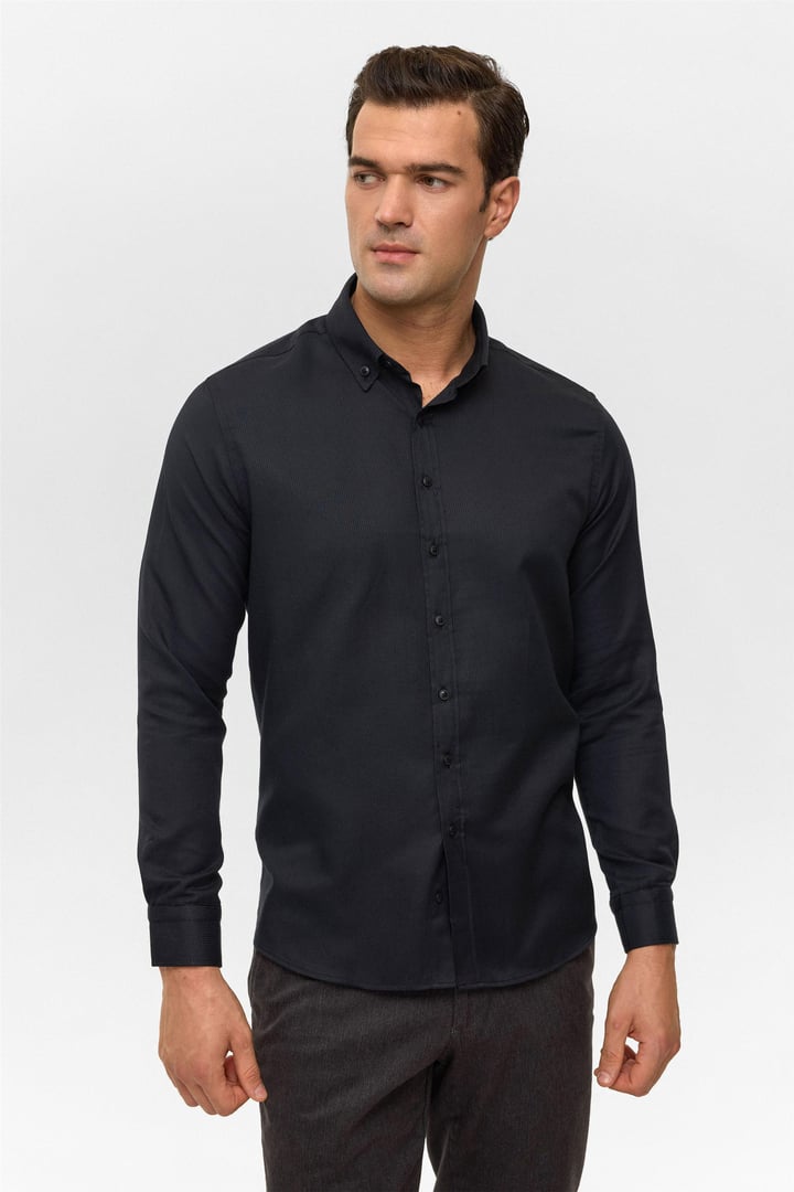 Siyah Slim Baskılı Düğmeli Yaka Gömlek