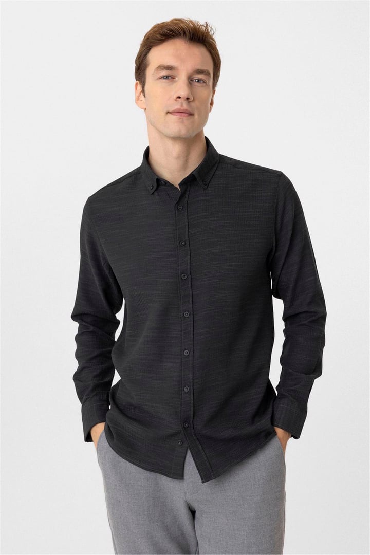 Siyah Slim Fit Desenli Düğmeli Yaka Gömlek