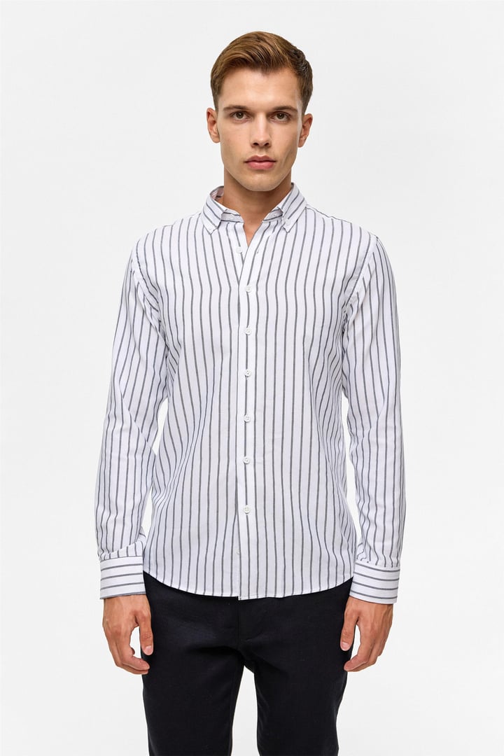 Siyah Slim Çizgili Düğmeli Yaka Gömlek