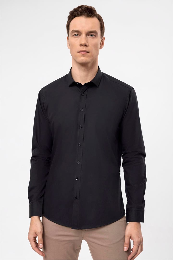 Siyah Slim Fit Düz Klasik Yaka Gömlek