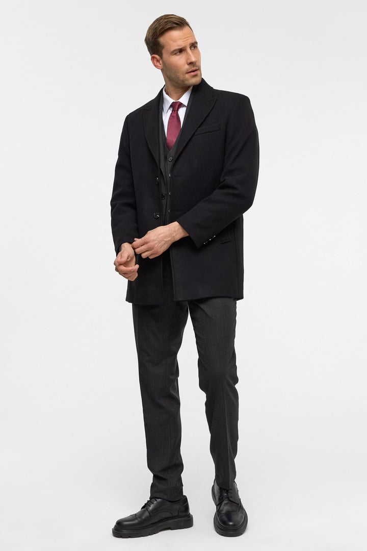 Siyah Slim Düz Sivri Yaka Kaban
