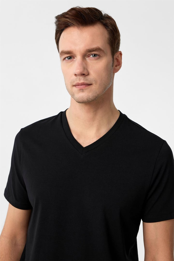 Siyah Slim Fit Düz V Yaka Tişört
