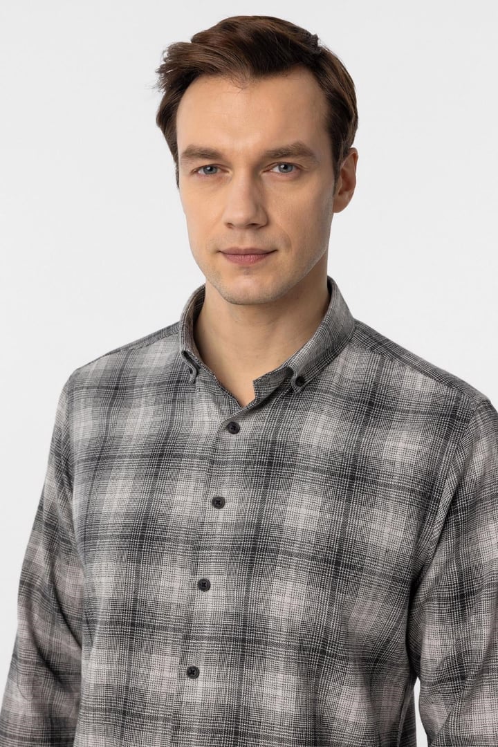Siyah Slim Fit Düz Düğmeli Yaka Gömlek