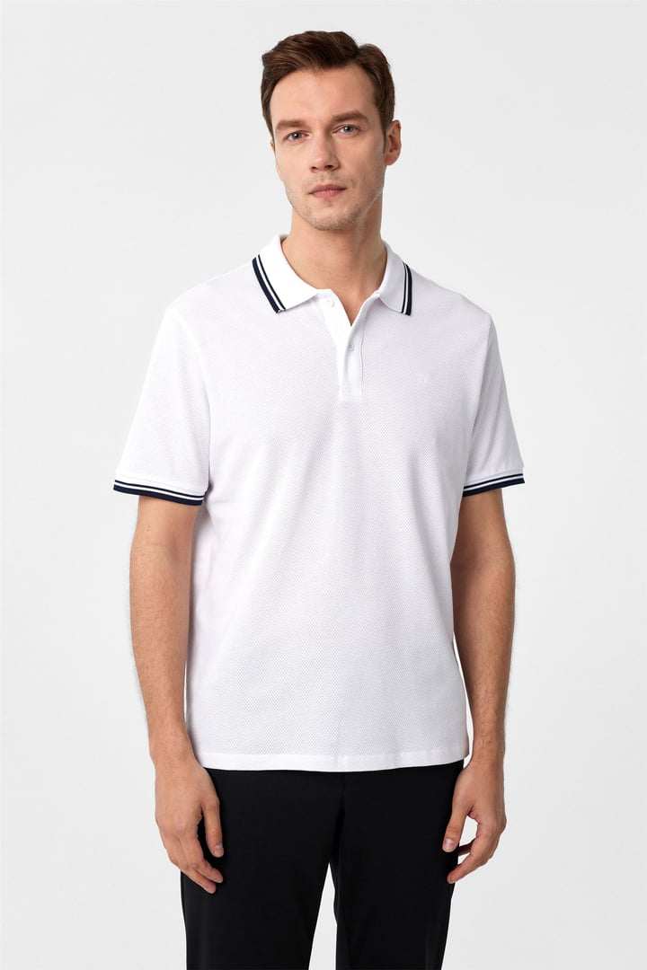 Beyaz Regular Armürlü Polo Yaka Tişört