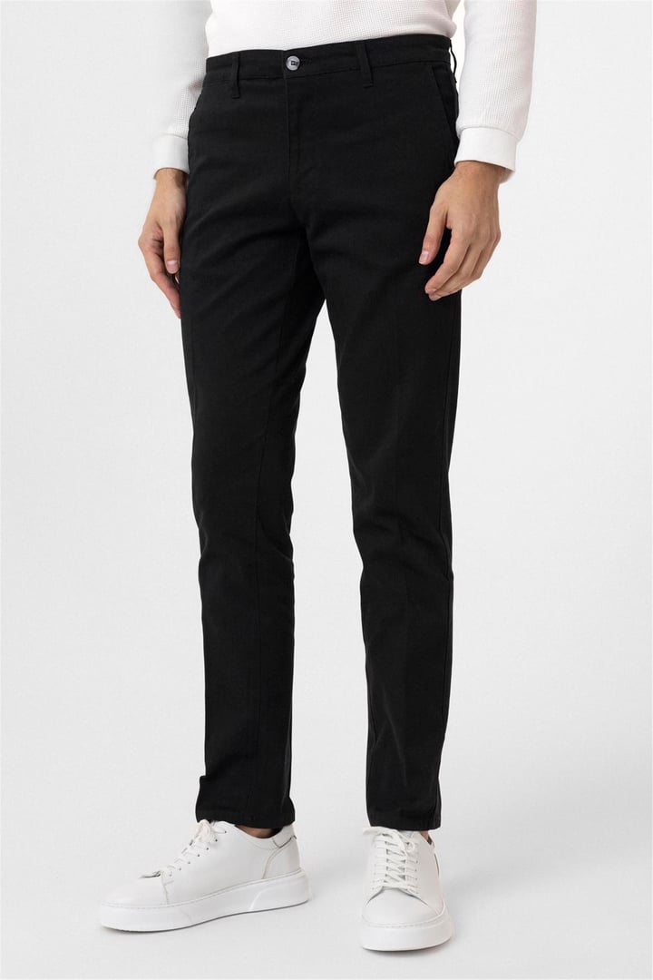 Siyah Regular Armürlü Pantolon