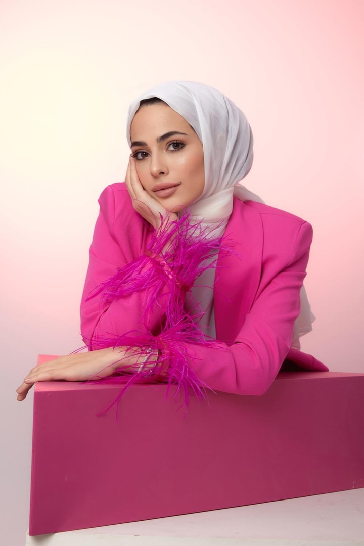Alina Kolu Tüy Detaylı Takım - Fuşya