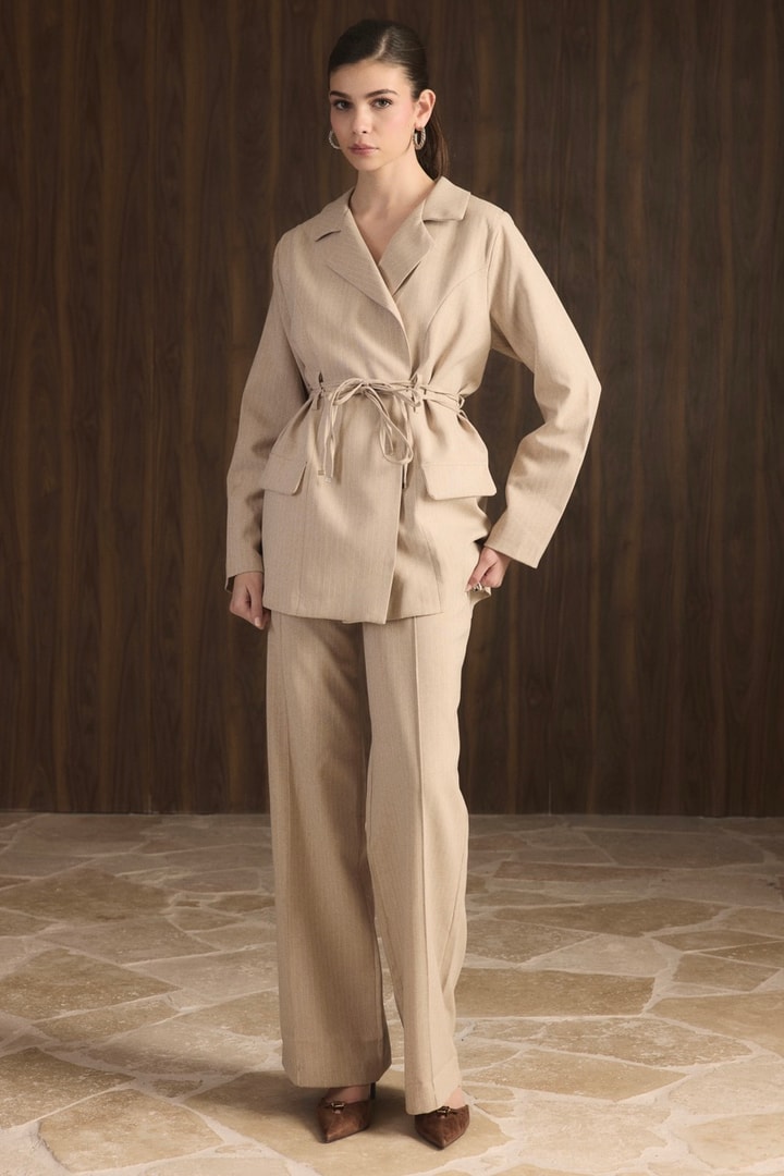 Bel Bağlamalı Blazer Ceket Takım - Bej