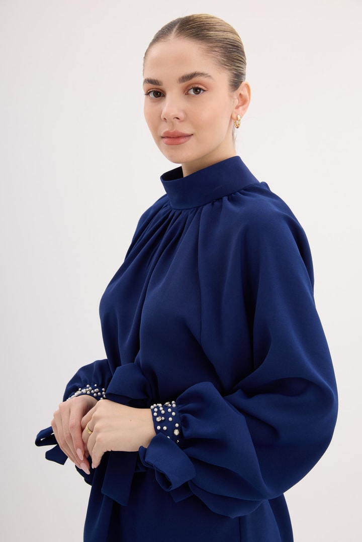 Berry Kol İşlemeli Krep Takım - Lacivert