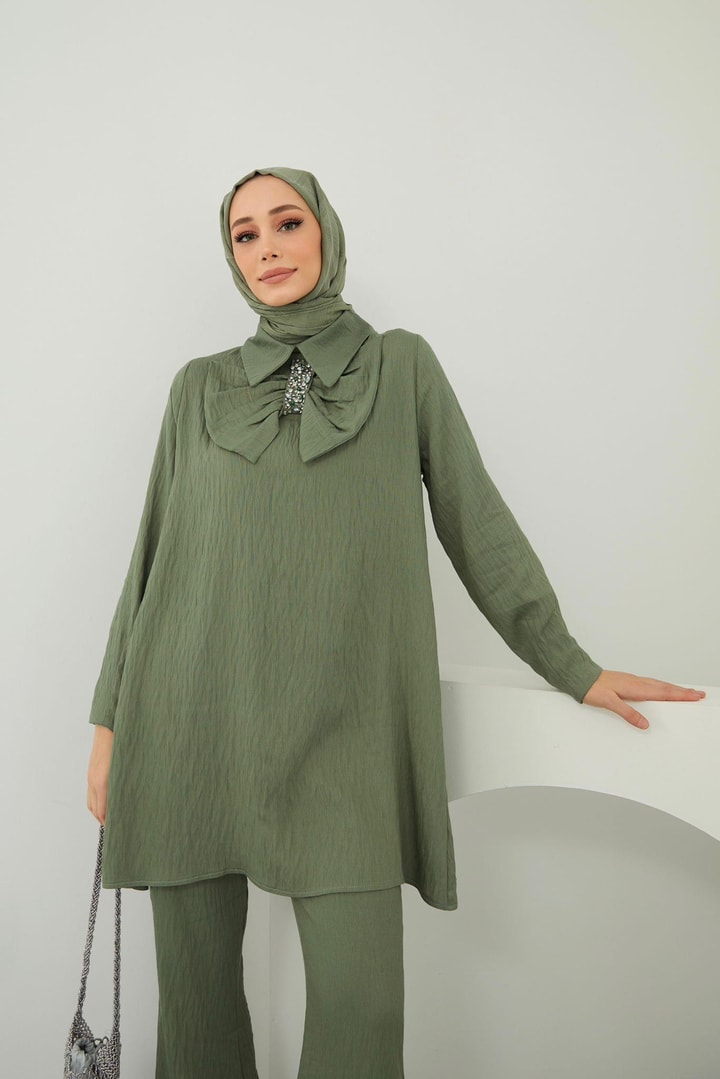 Cristal Taş Fiyonk Detaylı Takım - Çağlayeşil