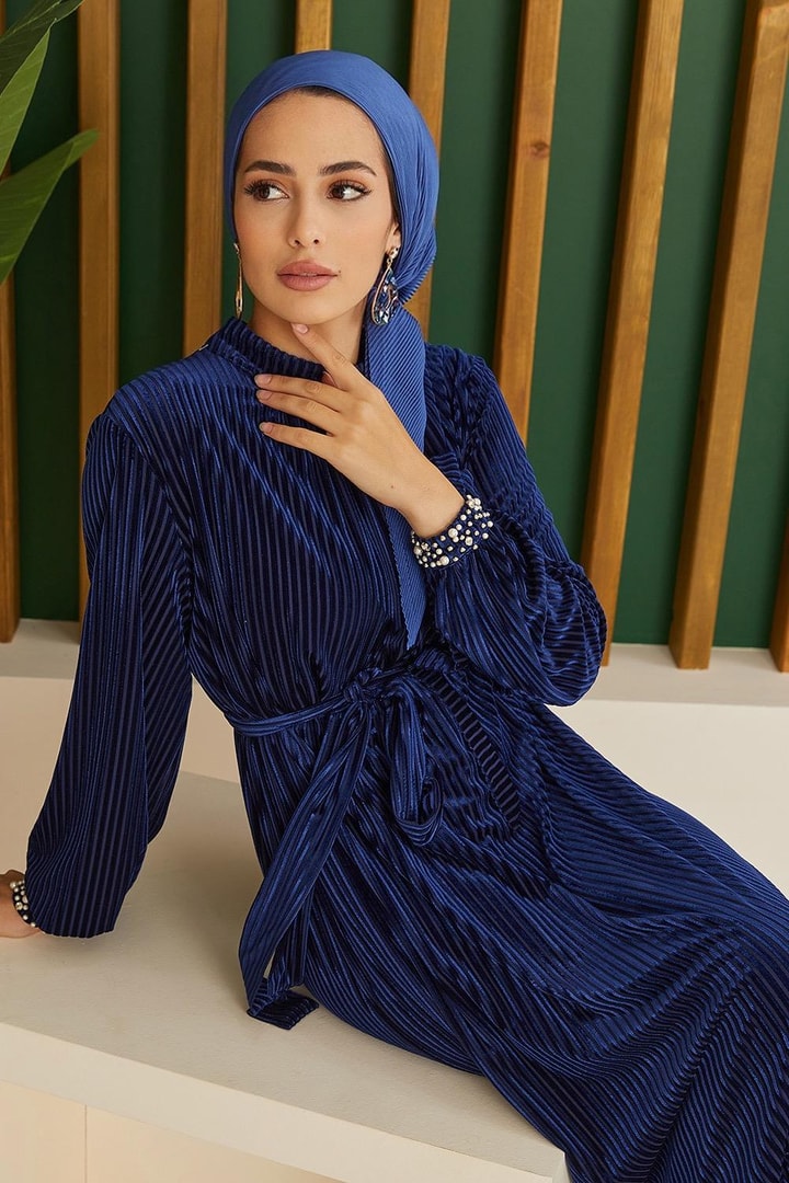 Diana Kolu İncili Kadife Elbise - Gece Mavisi