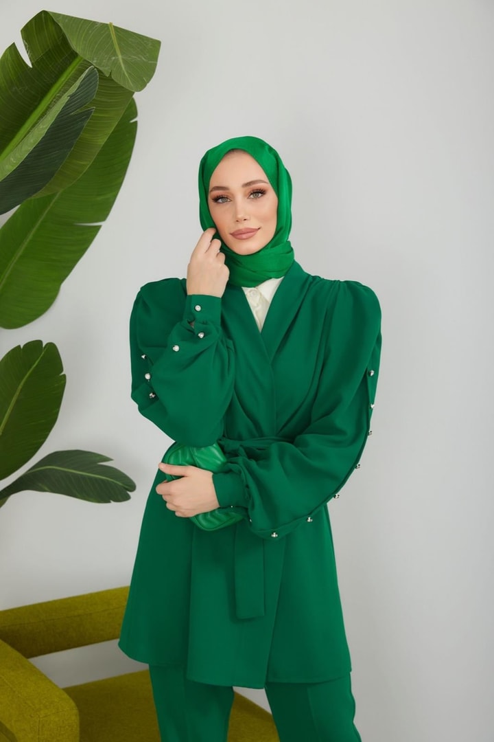 Elika Omzu Büzgülü Kolu Düğmeli Krep Takım - Zümrüt