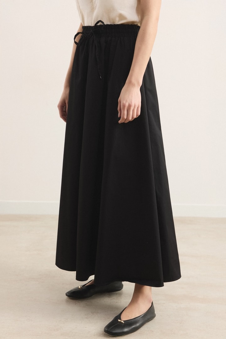 Gabardin Kloş Etek - Siyah