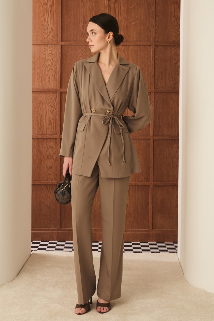 Gigi Belden Oturtmalı Blazer Ceket Takım - Vizon