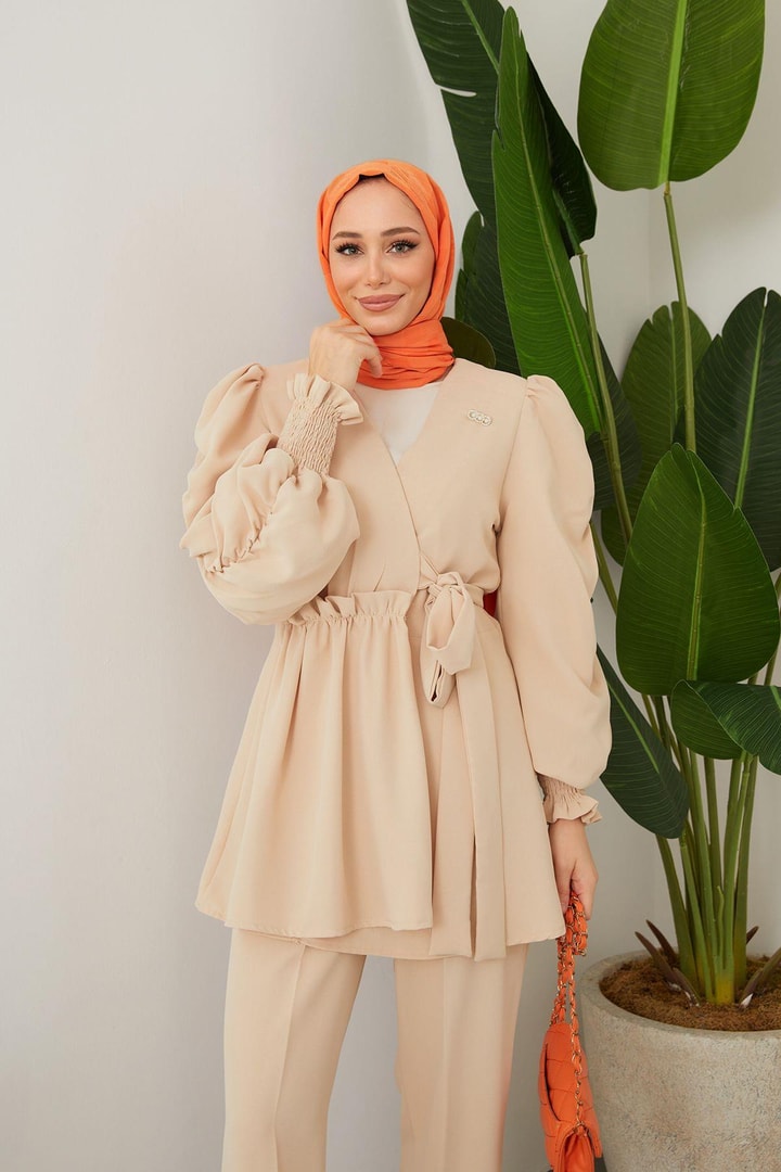 Maysa Kolu Büzgü Detaylı Takım - Bej