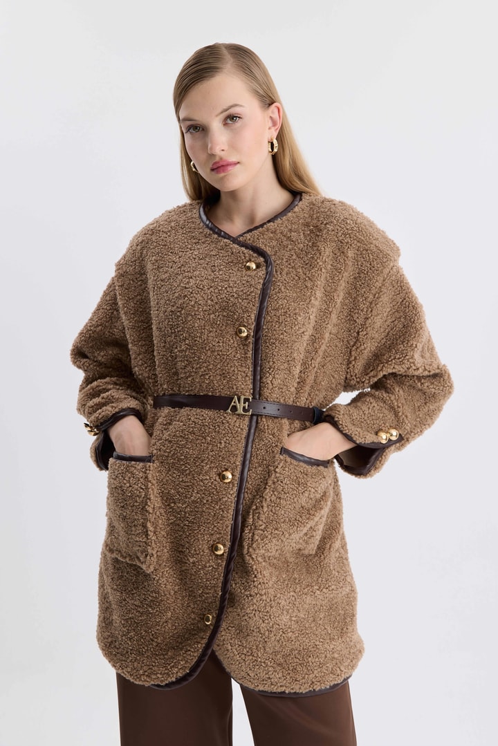 Novi Kemer Aksesuar Detaylı Peluş Ceket - Camel