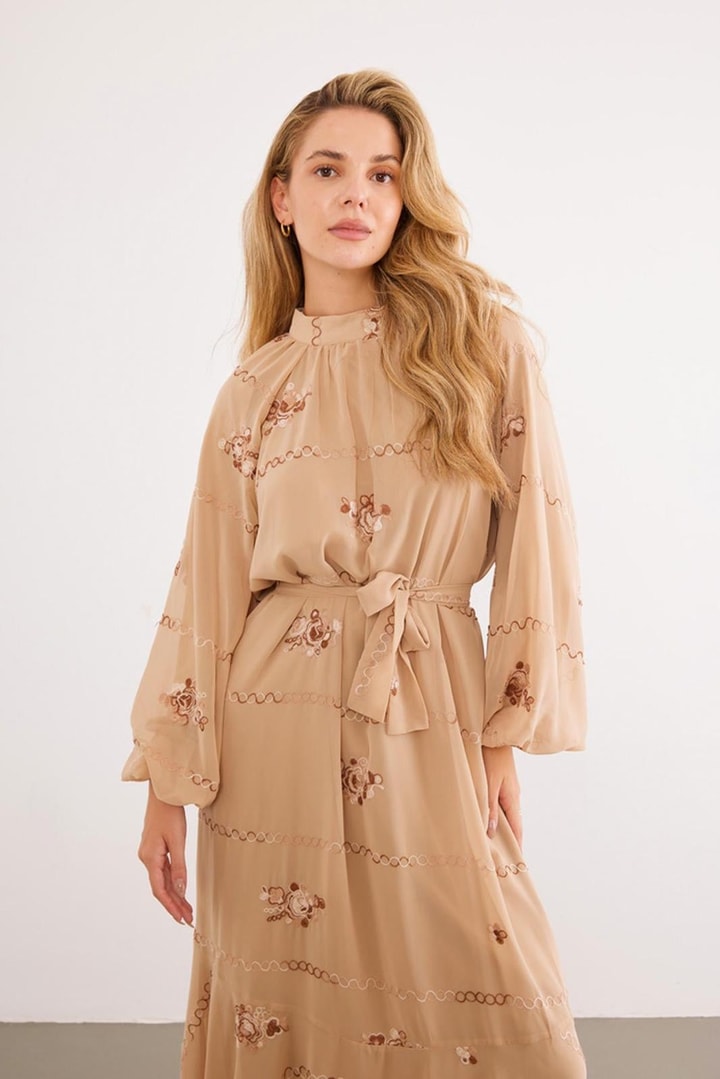 Vilyana Şifon Detaylı Elbise - Camel