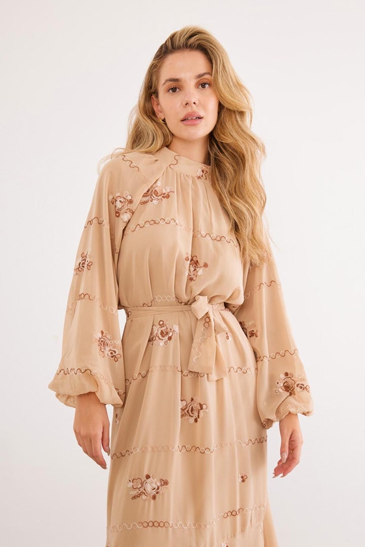 Vilyana Şifon Detaylı Elbise - Camel