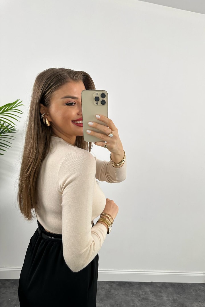 1. Sınıf Kalite  Massi Model Crop Boy İpek Merserize Krem