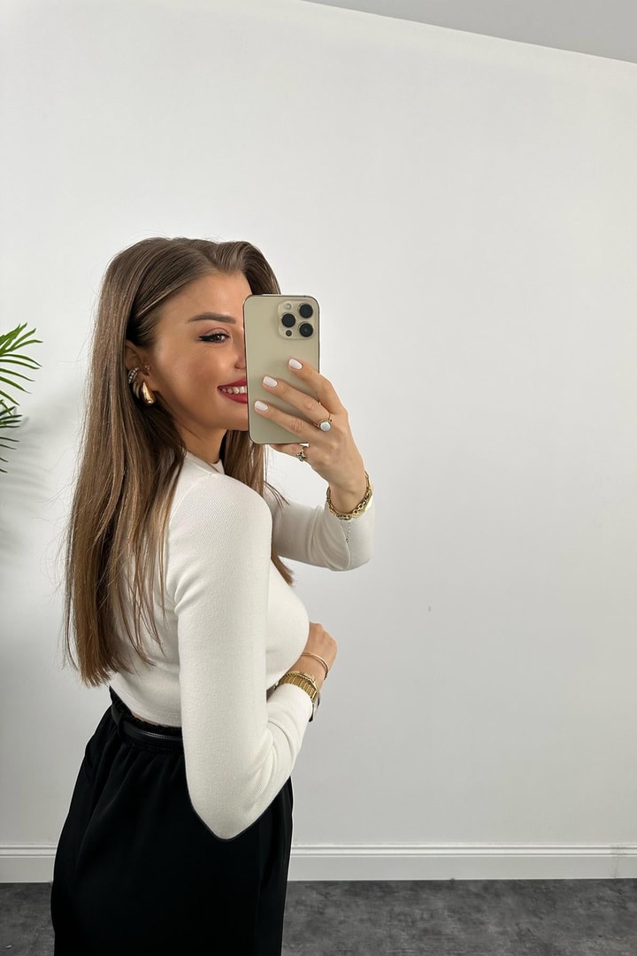 1. Sınıf Kalite  Massi Model Crop Boy İpek Merserize Ekru
