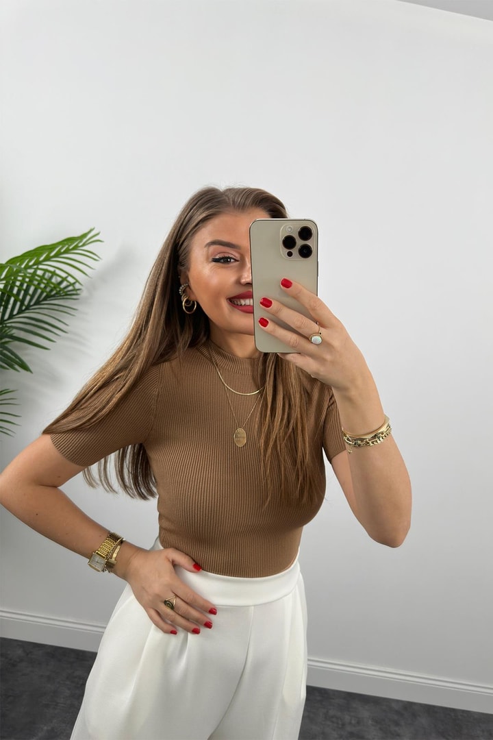 1. Sınıf Kalite  Massi Model Kısa Kollu Bel Boy İpek Merserize Camel