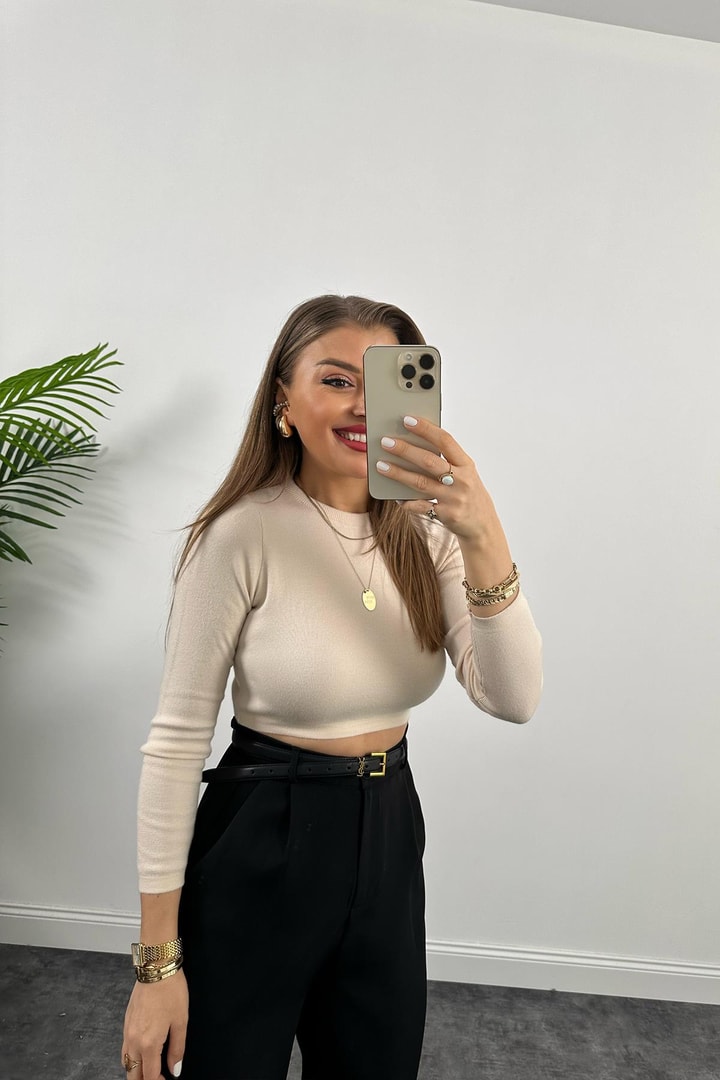 1. Sınıf Kalite  Massi Model Crop Boy İpek Merserize Krem