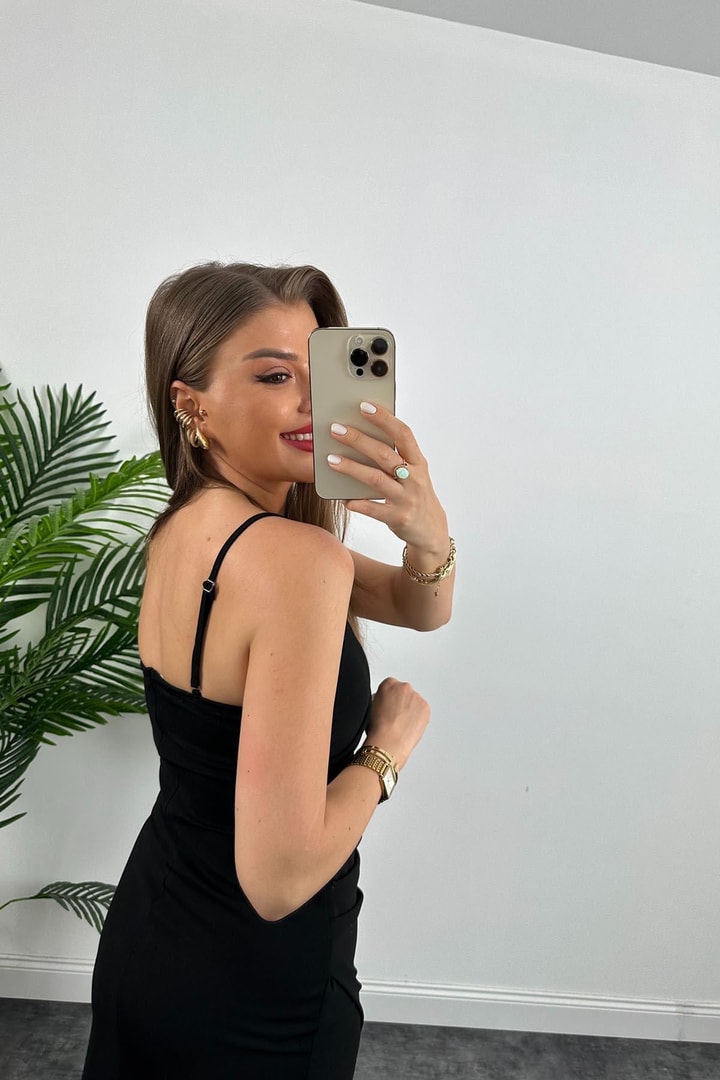 Anvelop Model Likralı İp Askılı Midi Boy Crep Elbise Siyah