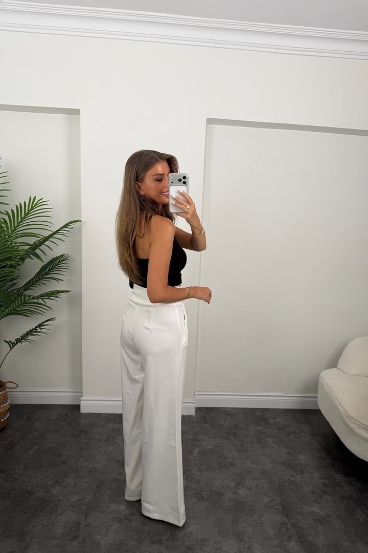 Beli Çift Düğmeli Çımalı Bol Paça Kumaş Pantolon Beyaz