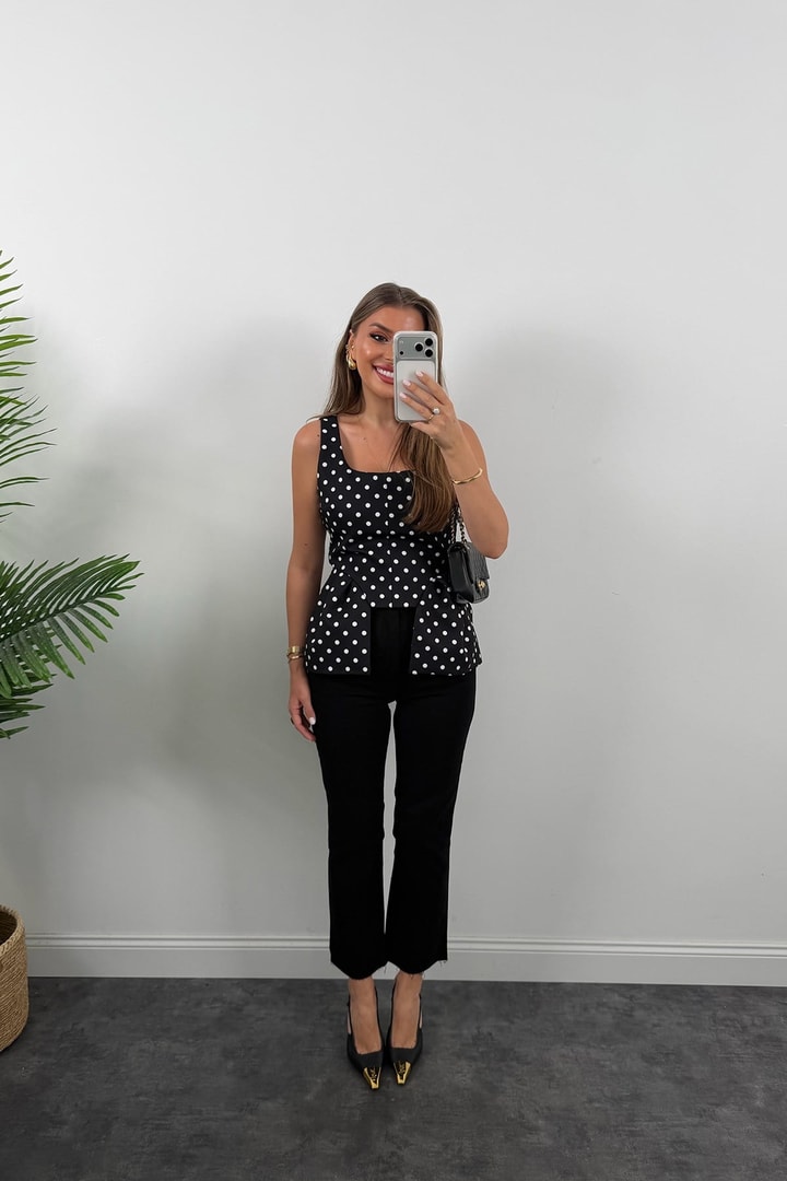 Double Kumaş Puantiyeli Kare Yak Peplum Bluz Siyah