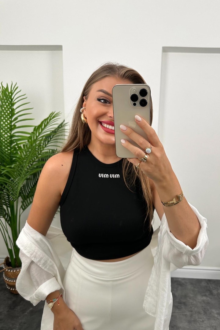 Marka Model Miu Nakışlı Halter Yaka Uzun Atlet Siyah 