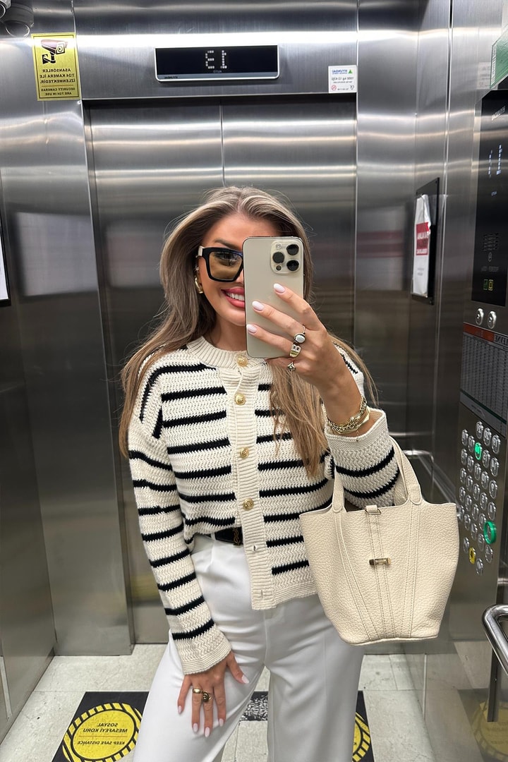 Massi Model Gold Düğmeli Çizgili Marin Hırka Krem