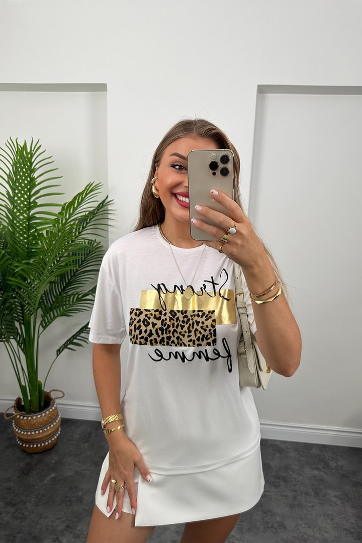 Önü Gold Leoparlı Strong Tam Pamuklu Tshirt Beyaz