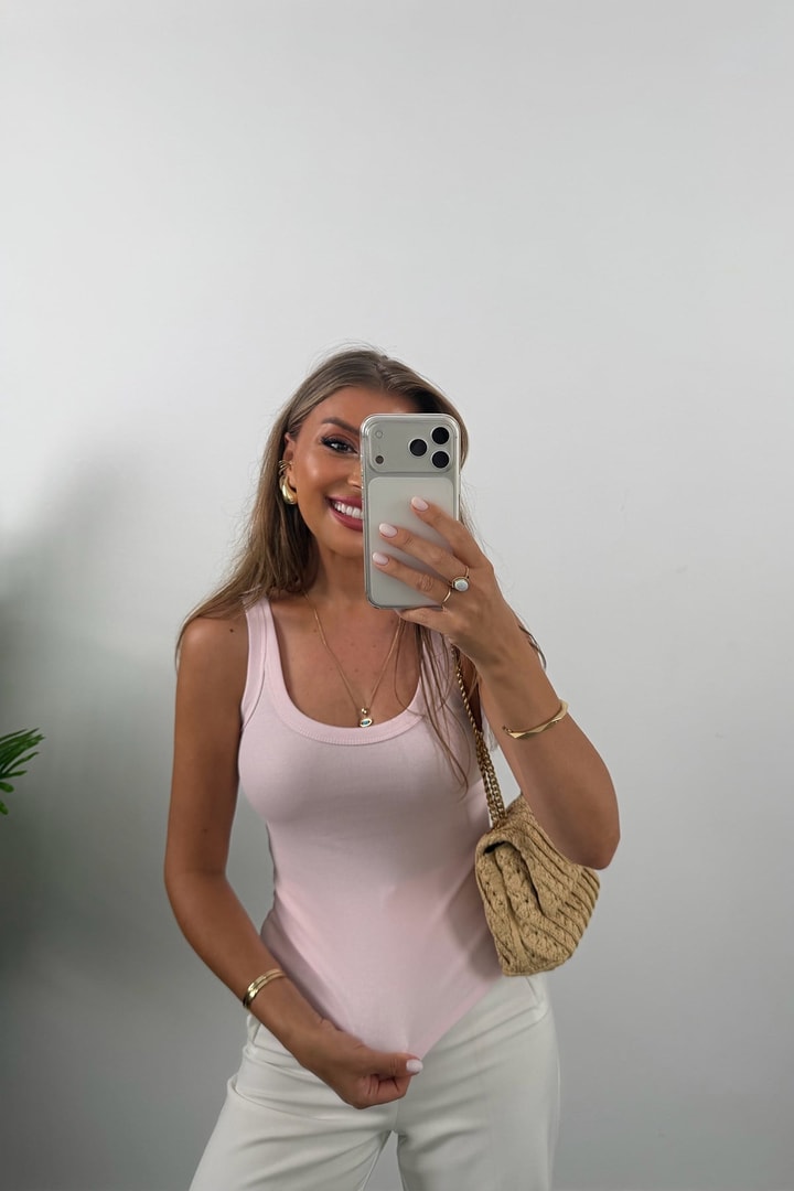 Orjinal Marka Tam Pamuklu U Yaka Basic Atlet Pastel Pembe
