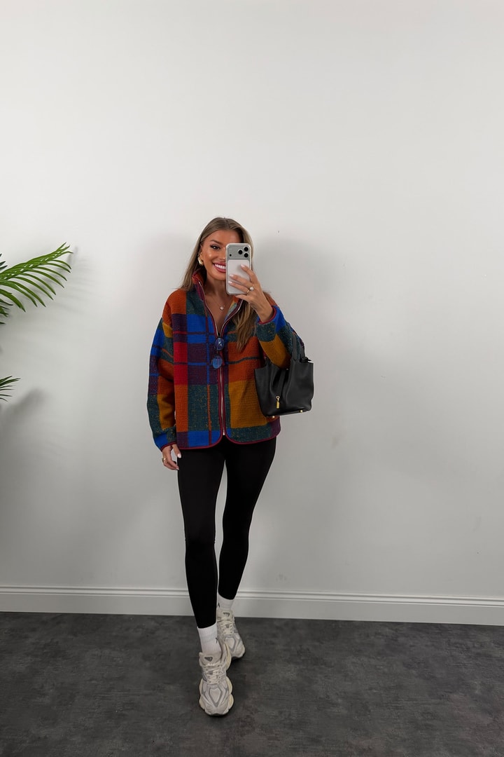 Oysh Model Polar Ceket Renkli Ekoseli