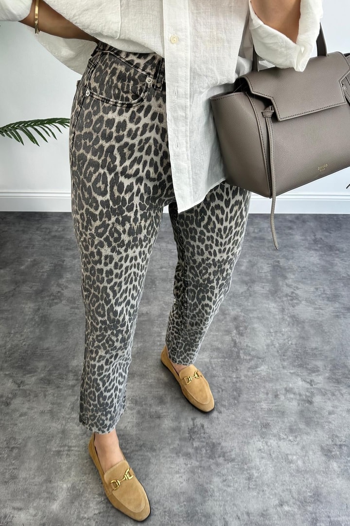 Premium Kalite Paçası Kesik Tam Pamuklu Boyfit Jean Soluk Efekt Leopar