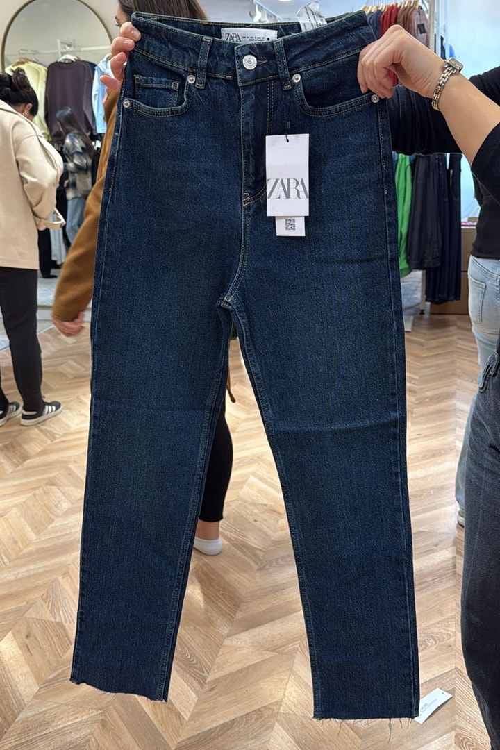 Premium Kalite Paçası Kesik Toparlayıcı Boyfit Jean Dark Blue 1021