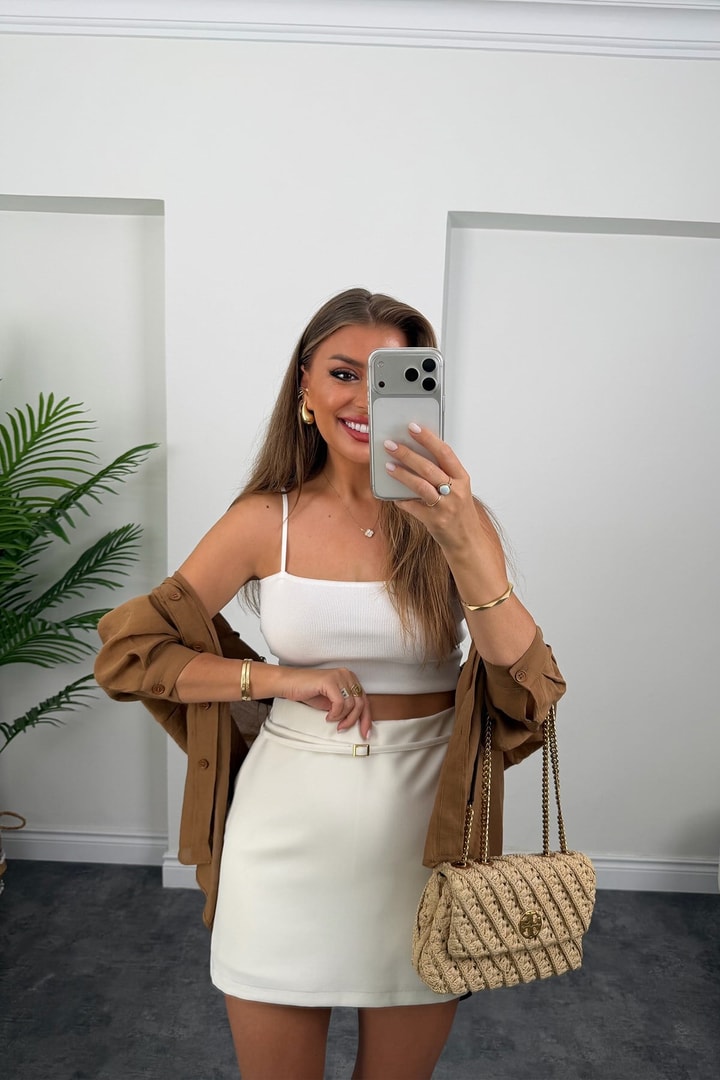 Premium Seri Double Kumaş İnce Kemerli Şort Etek Ekru