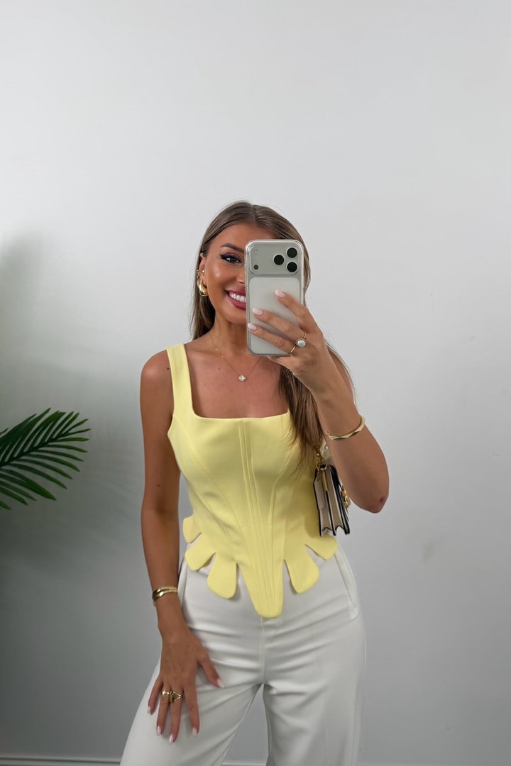 Premium Seri Eteği Dilimli Tasarım Korse Bluz Pastel Sarı 