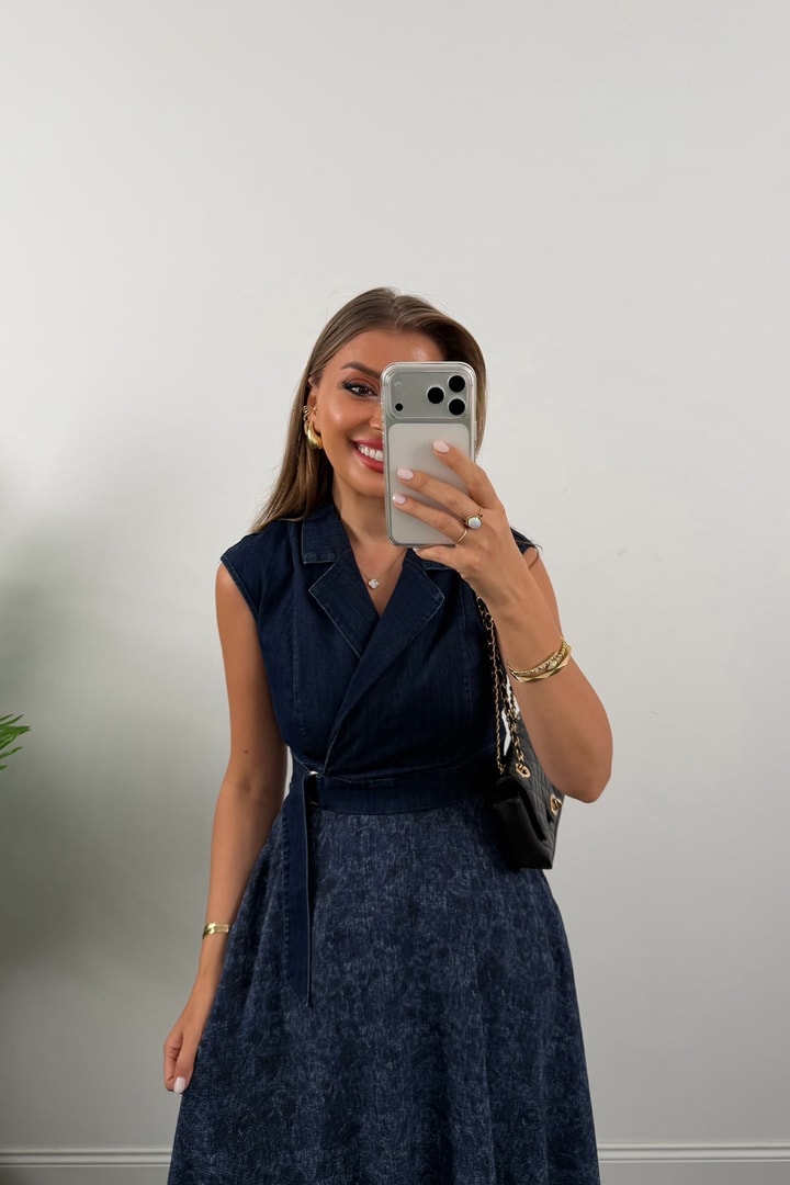 Premium Seri Eteği Tasarım Midi Boy Kloş Jean Elbise Lacivert