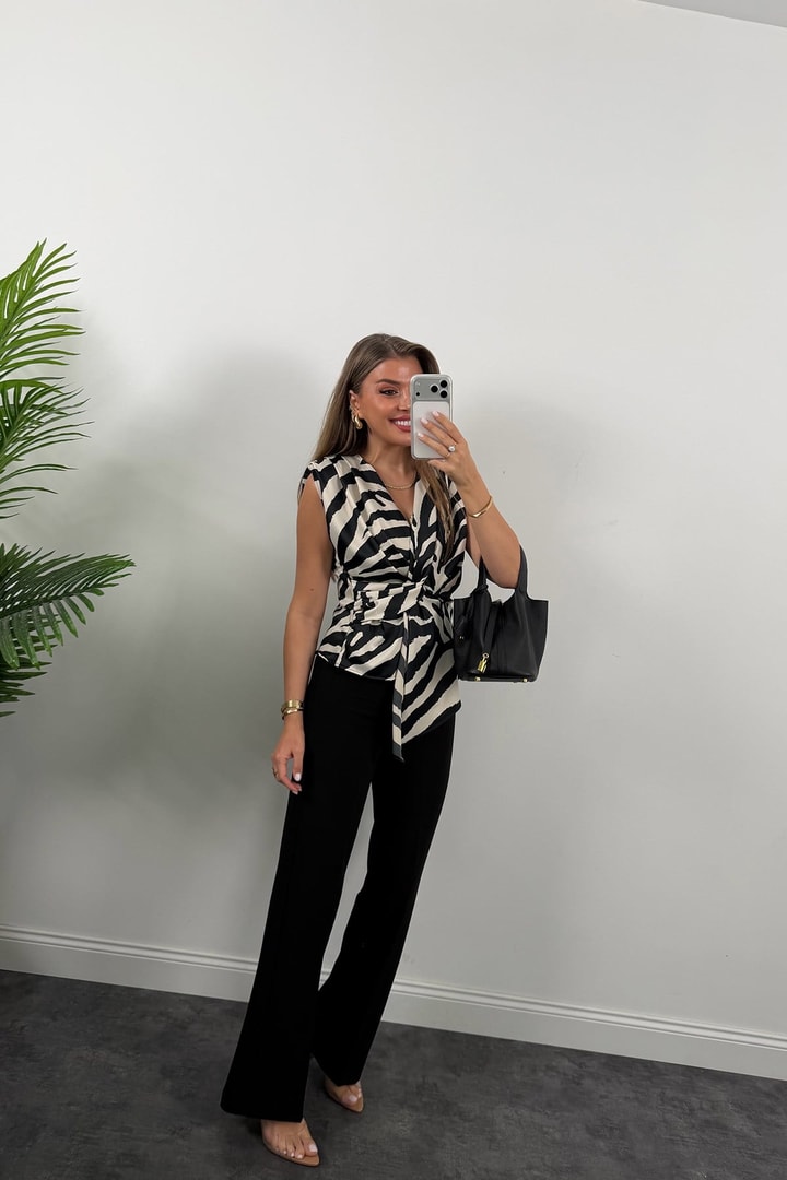 Premium Seri İpek Saten Düğümlü Kruvaze Bluz Zebra Desen