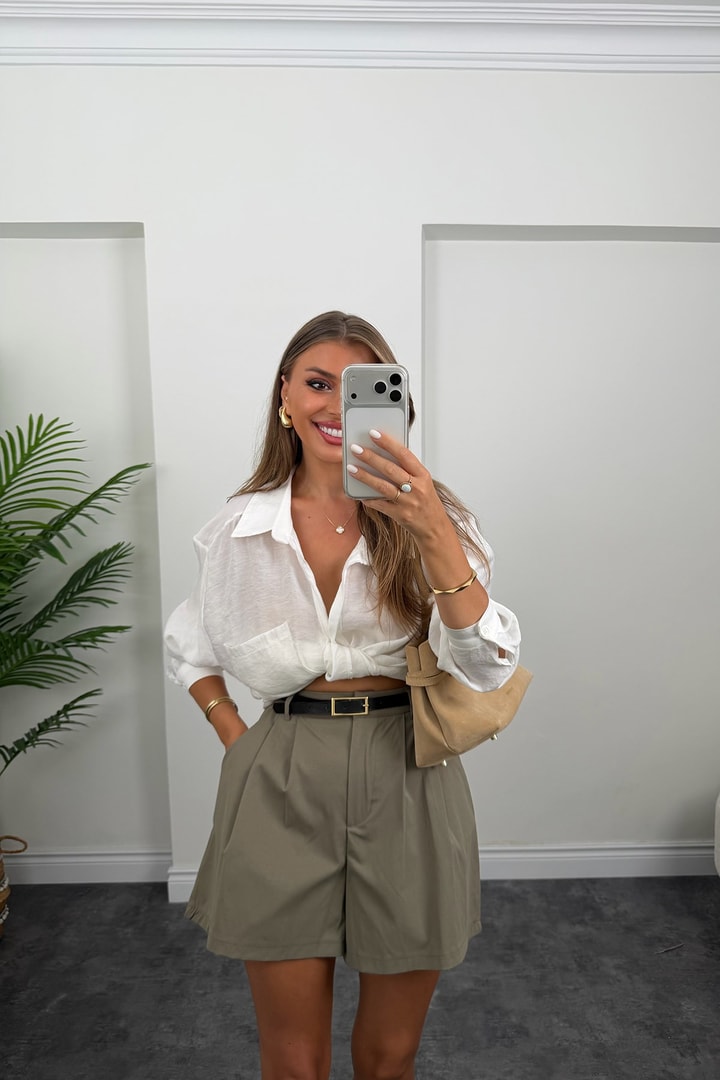 Premium Seri Kemerli Gabardin Şort