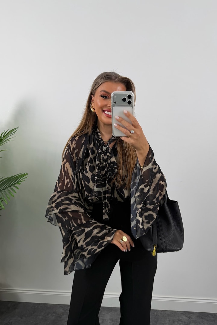 Premium Seri Kolu Valonlu Şifon Bluz Siyah Desenli